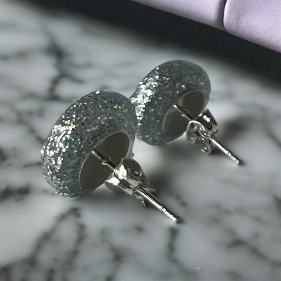 NWT - Glitter stud earrings - Picture 8 of 12